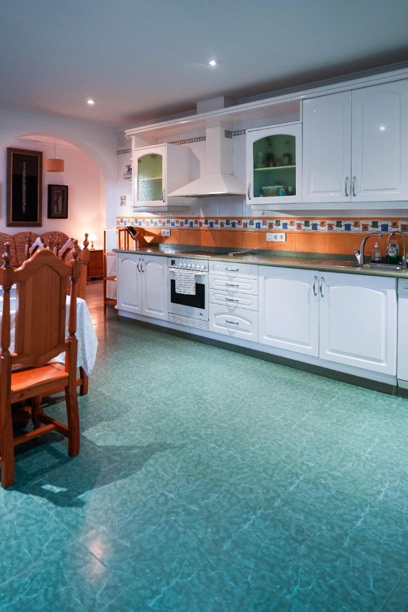 Resale - 3 Bedroom 2 Bathroom Villa in Orihuela Costa - Cabo Roig - Alicante Resale - 3 Bedroom 2 Bathroom Villa in Orihuela Costa - Cabo Roig - Alicante