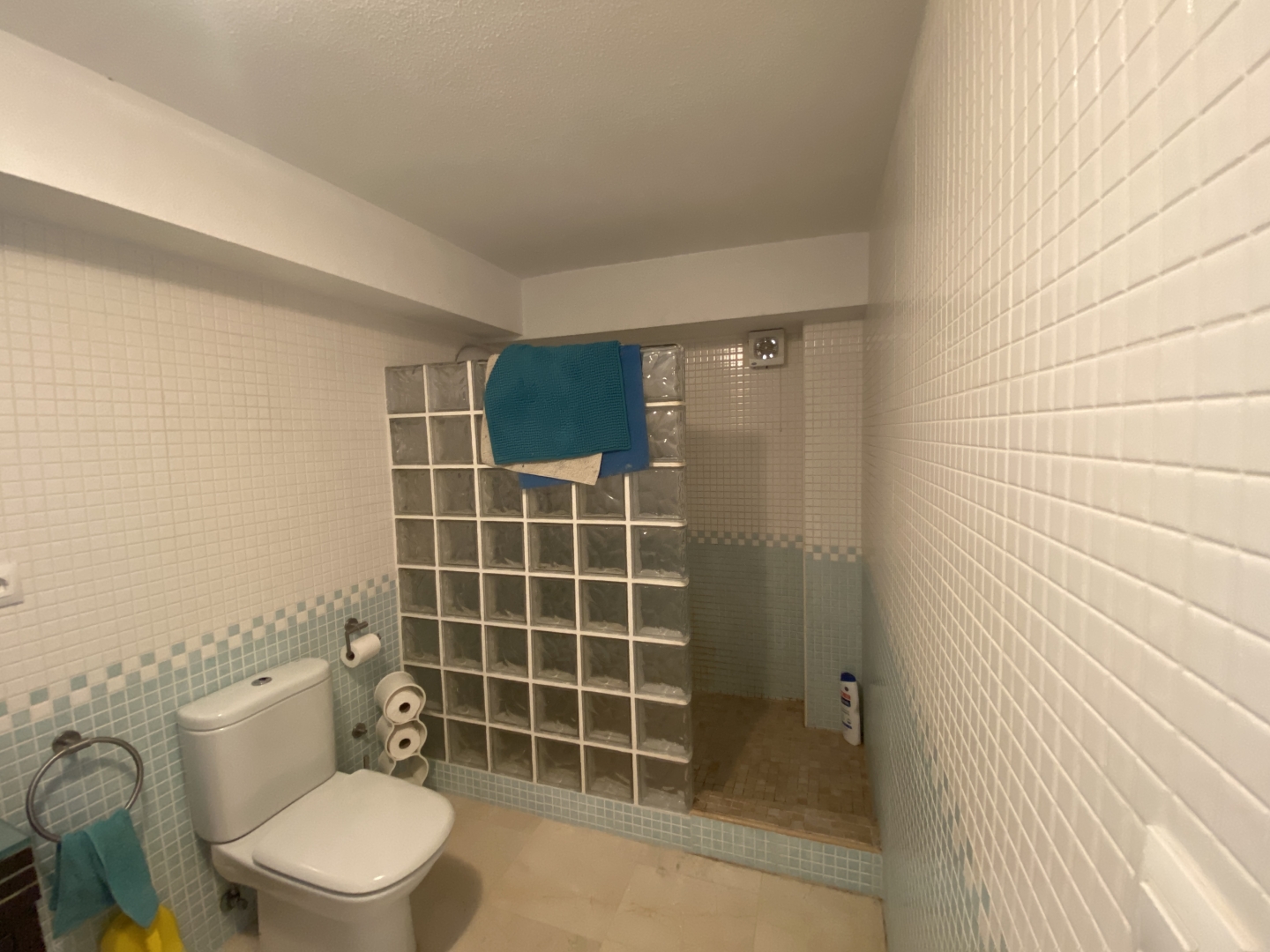 Resale - 4 bedroom, 4 bathroom villa with private pool. - Villamartin, Orihuela Costa - Alicante Resale - 4 bedroom, 4 bathroom villa with private pool. - Villamartin, Orihuela Costa - Alicante