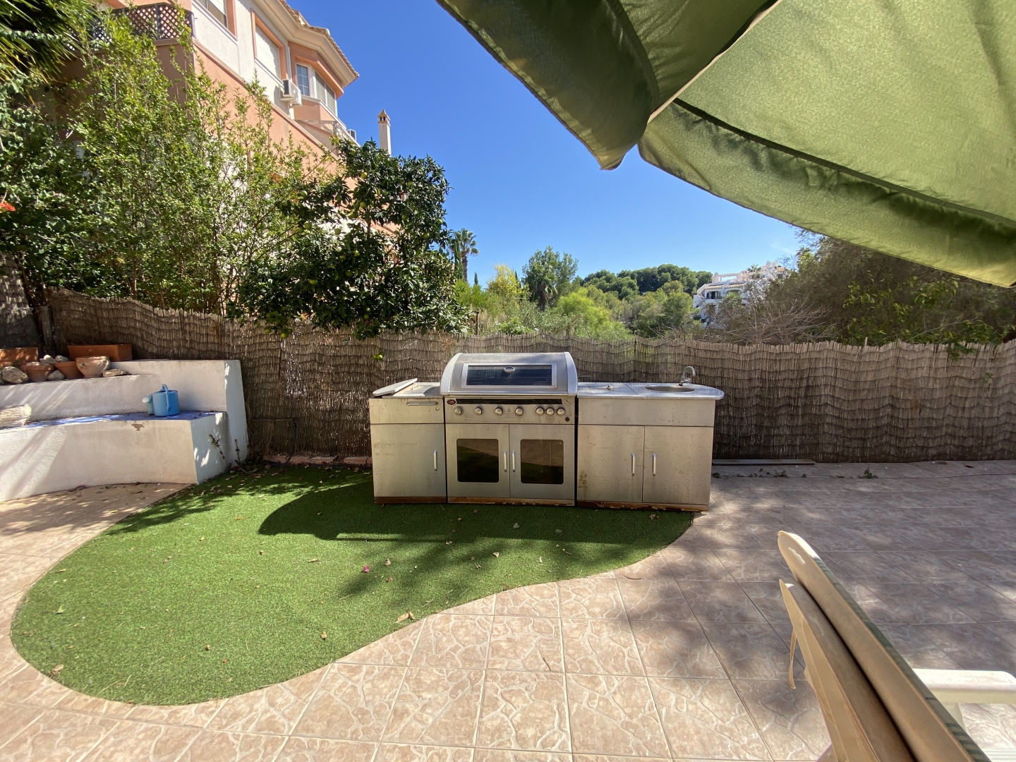 Resale - 4 bedroom, 4 bathroom villa with private pool. - Villamartin, Orihuela Costa - Alicante Resale - 4 bedroom, 4 bathroom villa with private pool. - Villamartin, Orihuela Costa - Alicante