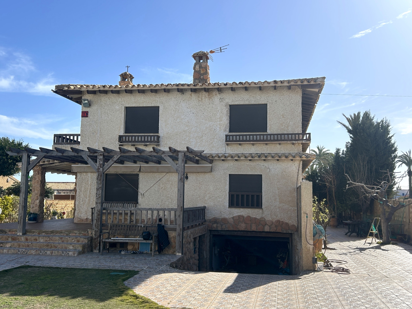 Resale - 12 Bedroom 4 Bathroom Villa in Orihuela Costa - Cabo Roig - Alicante Resale - 12 Bedroom 4 Bathroom Villa in Orihuela Costa - Cabo Roig - Alicante