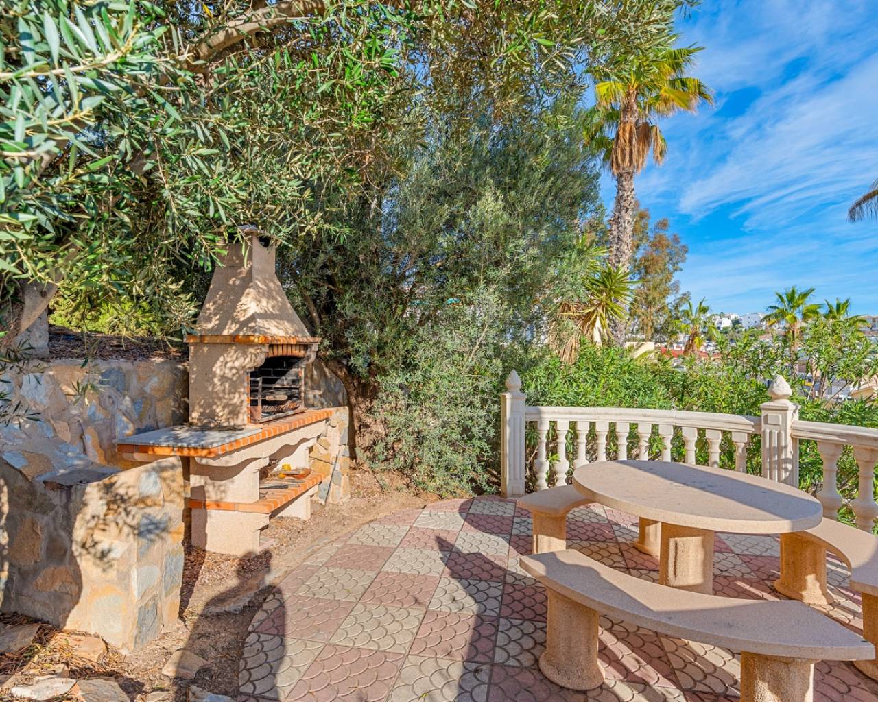 Resale - Lovely villa in Quesada with lake and sea view. - Ciudad Quesada - Alicante Resale - Lovely villa in Quesada with lake and sea view. - Ciudad Quesada - Alicante