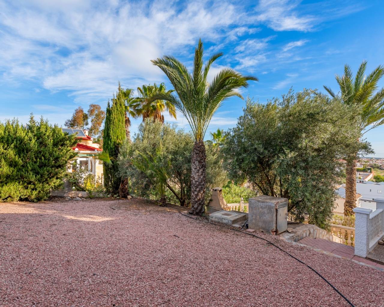 Resale - Lovely villa in Quesada with lake and sea view. - Ciudad Quesada - Alicante Resale - Lovely villa in Quesada with lake and sea view. - Ciudad Quesada - Alicante