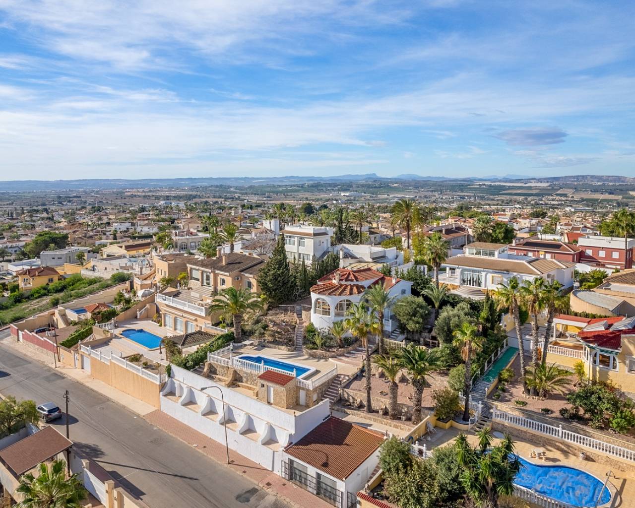 Resale - Lovely villa in Quesada with lake and sea view. - Ciudad Quesada - Alicante Resale - Lovely villa in Quesada with lake and sea view. - Ciudad Quesada - Alicante