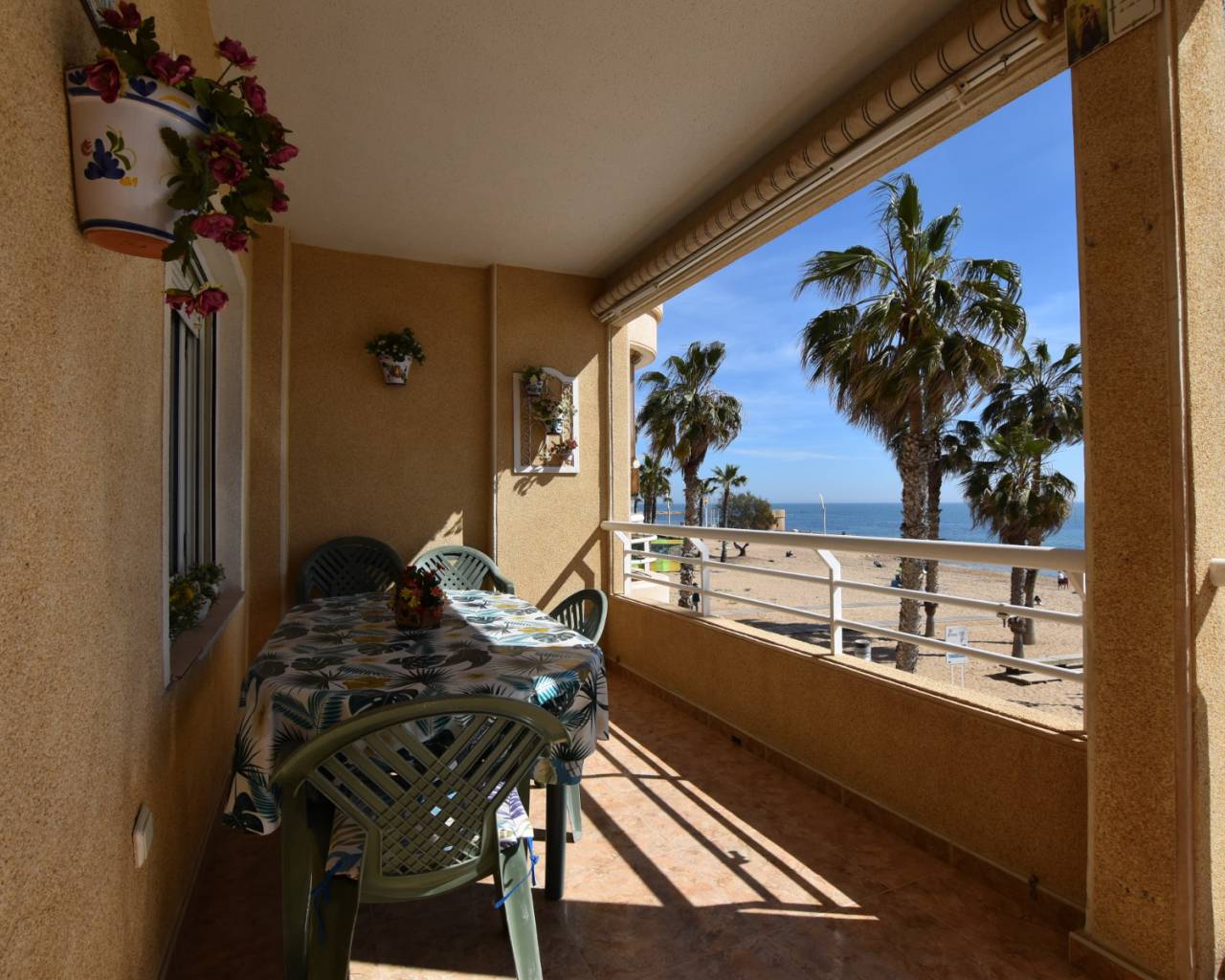 Resale - Buy an apartment on the beach! La Mata, Torrevieja. Very nice apartment on the famous La Mata beach. Close to Alicante Airport. - La Mata - Alicante Resale - Buy an apartment on the beach! La Mata, Torrevieja. Very nice apartment on the famous La Mata beach. Close to Alicante Airport. - La Mata - Alicante