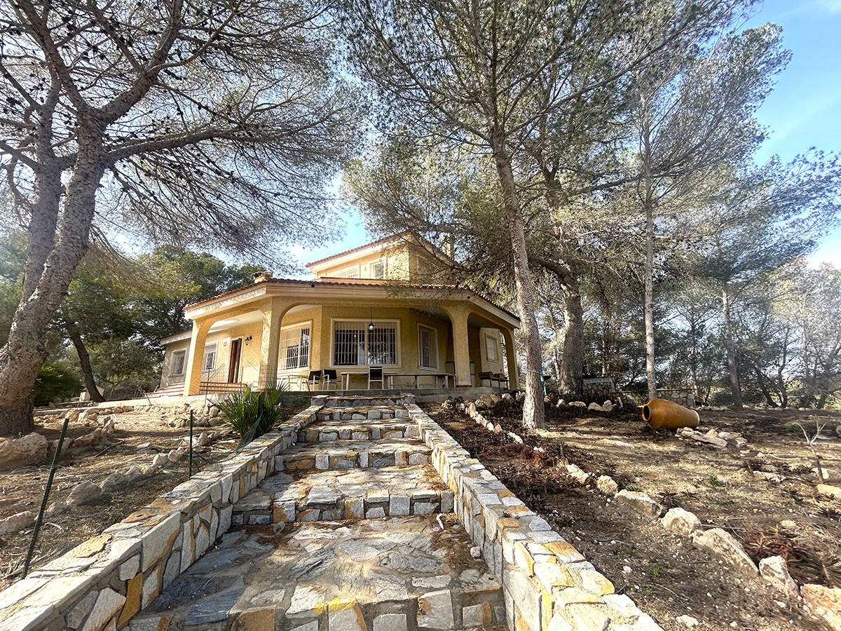 4 Bedroom 2 Bathroom Villa in Orihuela Costa