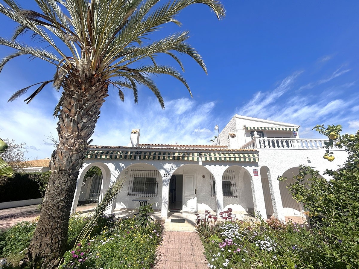 3 Bedroom 2 Bathroom Villa in Orihuela Costa