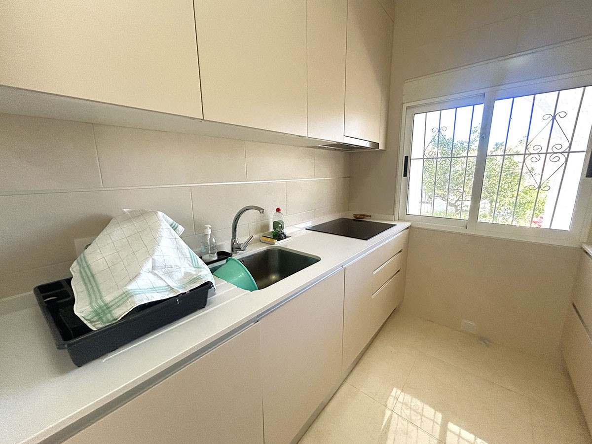 Resale - 3 Bedroom 2 Bathroom Villa in Orihuela Costa - Cabo Roig - Alicante Resale - 3 Bedroom 2 Bathroom Villa in Orihuela Costa - Cabo Roig - Alicante