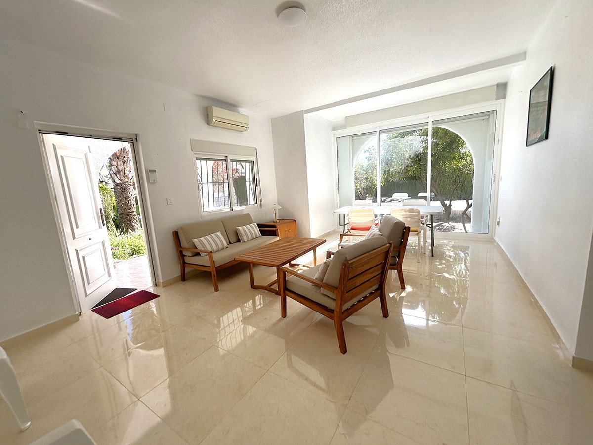 Resale - 3 Bedroom 2 Bathroom Villa in Orihuela Costa - Cabo Roig - Alicante Resale - 3 Bedroom 2 Bathroom Villa in Orihuela Costa - Cabo Roig - Alicante