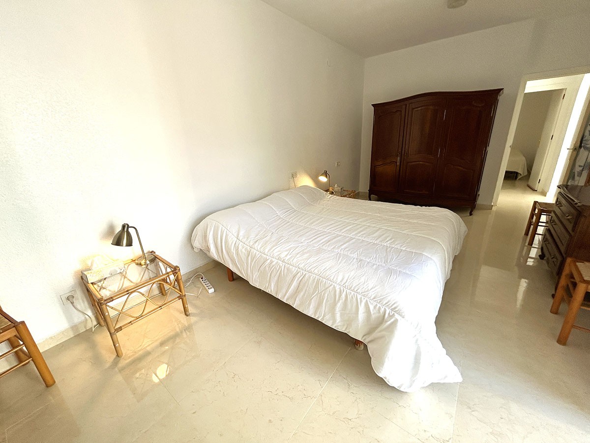 Resale - 3 Bedroom 2 Bathroom Villa in Orihuela Costa - Cabo Roig - Alicante Resale - 3 Bedroom 2 Bathroom Villa in Orihuela Costa - Cabo Roig - Alicante