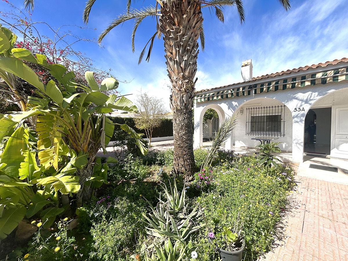 Resale - 3 Bedroom 2 Bathroom Villa in Orihuela Costa - Cabo Roig - Alicante Resale - 3 Bedroom 2 Bathroom Villa in Orihuela Costa - Cabo Roig - Alicante