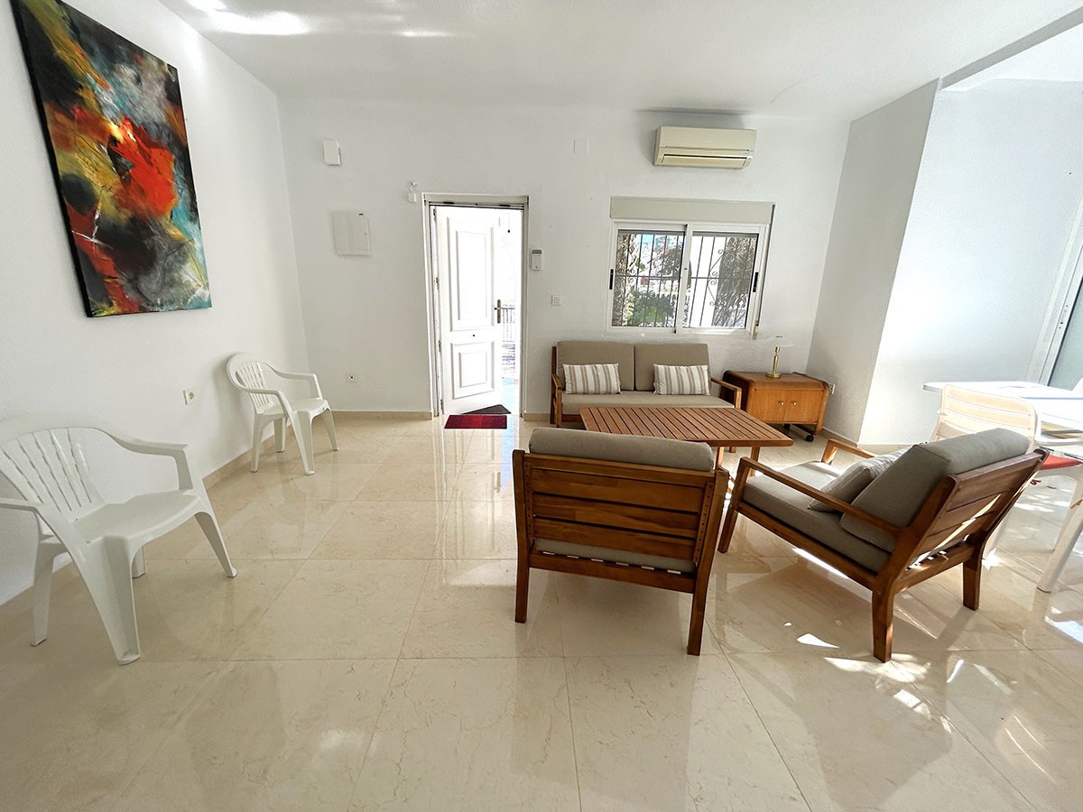 Resale - 3 Bedroom 2 Bathroom Villa in Orihuela Costa - Cabo Roig - Alicante Resale - 3 Bedroom 2 Bathroom Villa in Orihuela Costa - Cabo Roig - Alicante