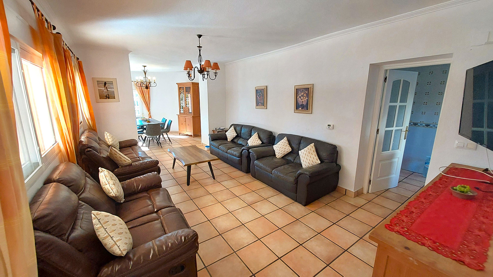 Resale - 7 Bedroom 4 Bathroom Villa in Orihuela Costa - Cabo Roig - Alicante Resale - 7 Bedroom 4 Bathroom Villa in Orihuela Costa - Cabo Roig - Alicante