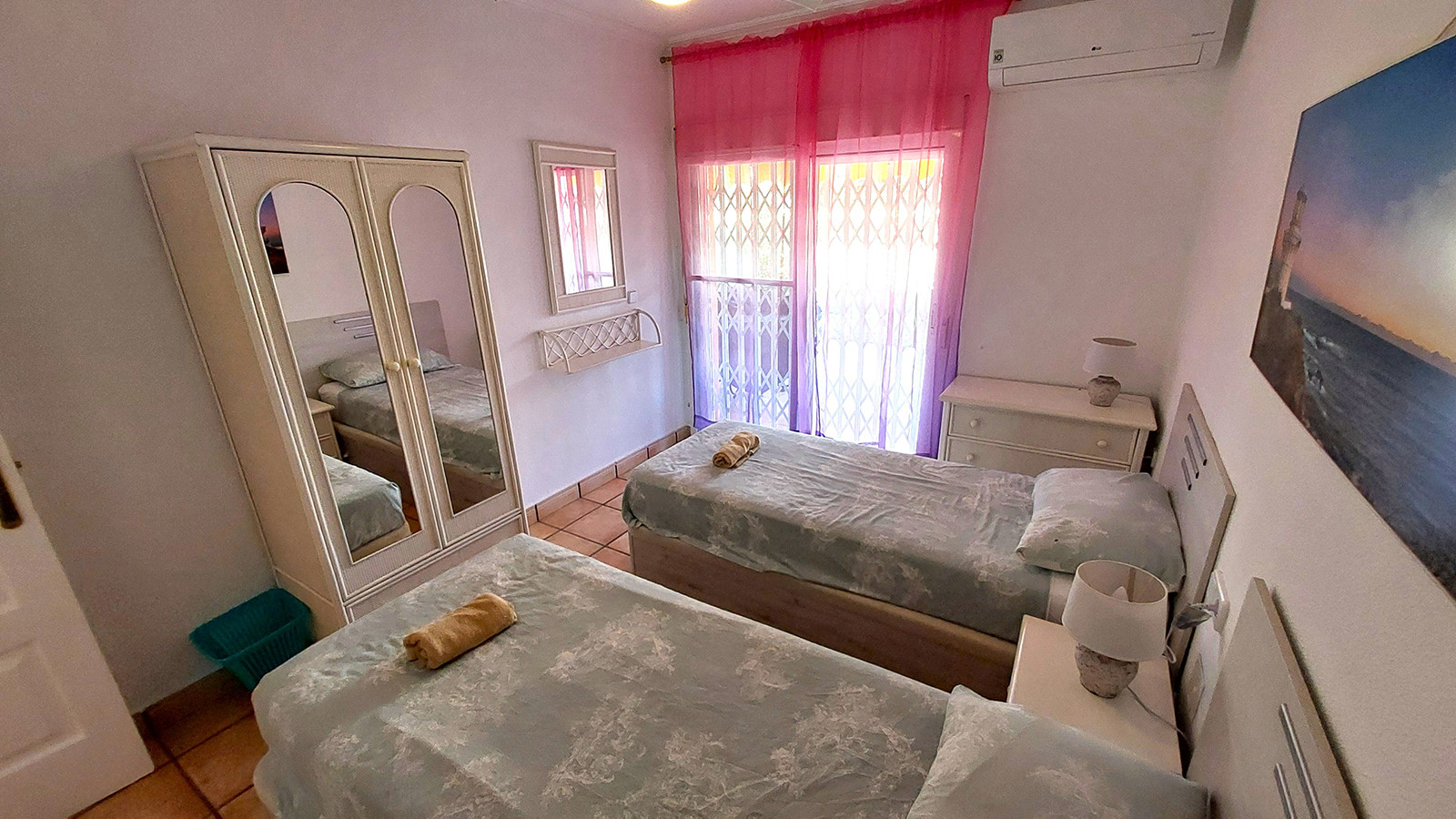 Resale - 7 Bedroom 4 Bathroom Villa in Orihuela Costa - Cabo Roig - Alicante Resale - 7 Bedroom 4 Bathroom Villa in Orihuela Costa - Cabo Roig - Alicante
