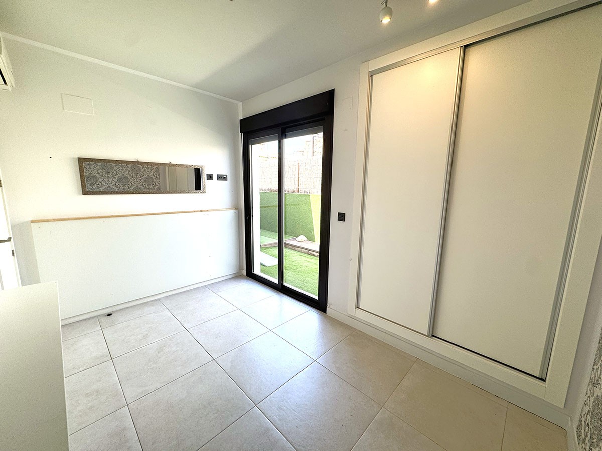 Resale - 2 Bedroom 2 Bathroom Villa in Orihuela Costa - Lomas de Cabo Roig - Alicante Resale - 2 Bedroom 2 Bathroom Villa in Orihuela Costa - Lomas de Cabo Roig - Alicante