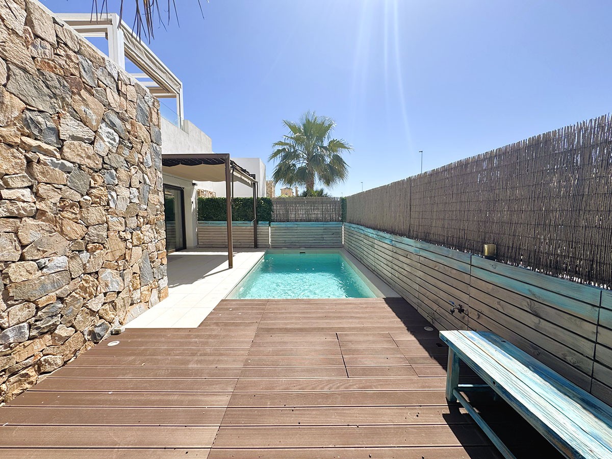 Resale - 2 Bedroom 2 Bathroom Villa in Orihuela Costa - Lomas de Cabo Roig - Alicante Resale - 2 Bedroom 2 Bathroom Villa in Orihuela Costa - Lomas de Cabo Roig - Alicante
