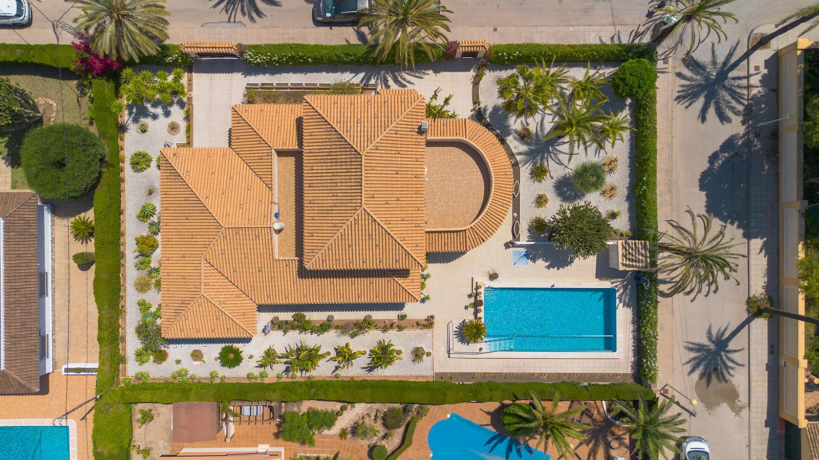 Resale - 6 Bedroom 4 Bathroom Villa in Orihuela Costa - Cabo Roig - Alicante Resale - 6 Bedroom 4 Bathroom Villa in Orihuela Costa - Cabo Roig - Alicante