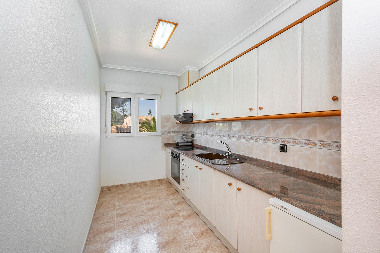 Resale - 6 Bedroom 4 Bathroom Villa in Orihuela Costa - Cabo Roig - Alicante Resale - 6 Bedroom 4 Bathroom Villa in Orihuela Costa - Cabo Roig - Alicante