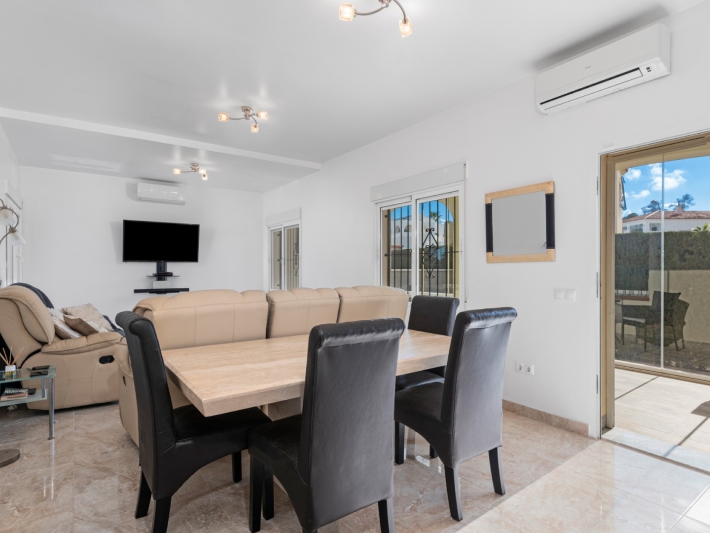 Resale - Modern Detached Villa in Los Balcones (Torrevieja) - Los Balcones - Alicante Resale - Modern Detached Villa in Los Balcones (Torrevieja) - Los Balcones - Alicante