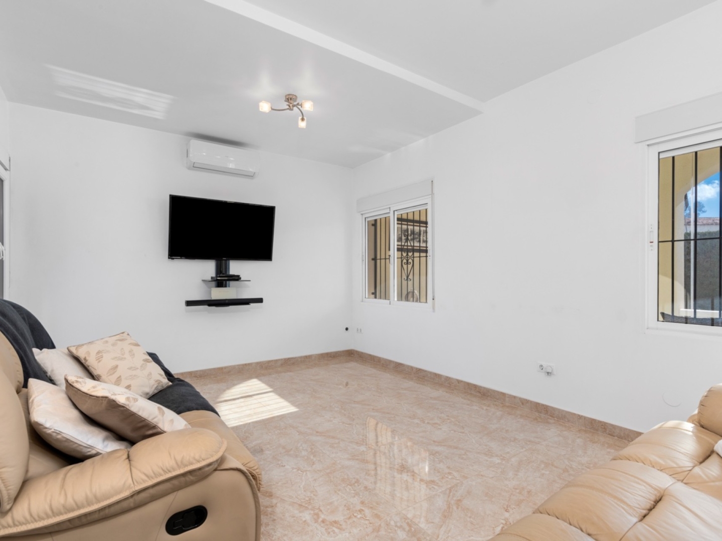 Resale - Modern Detached Villa in Los Balcones (Torrevieja) - Los Balcones - Alicante Resale - Modern Detached Villa in Los Balcones (Torrevieja) - Los Balcones - Alicante