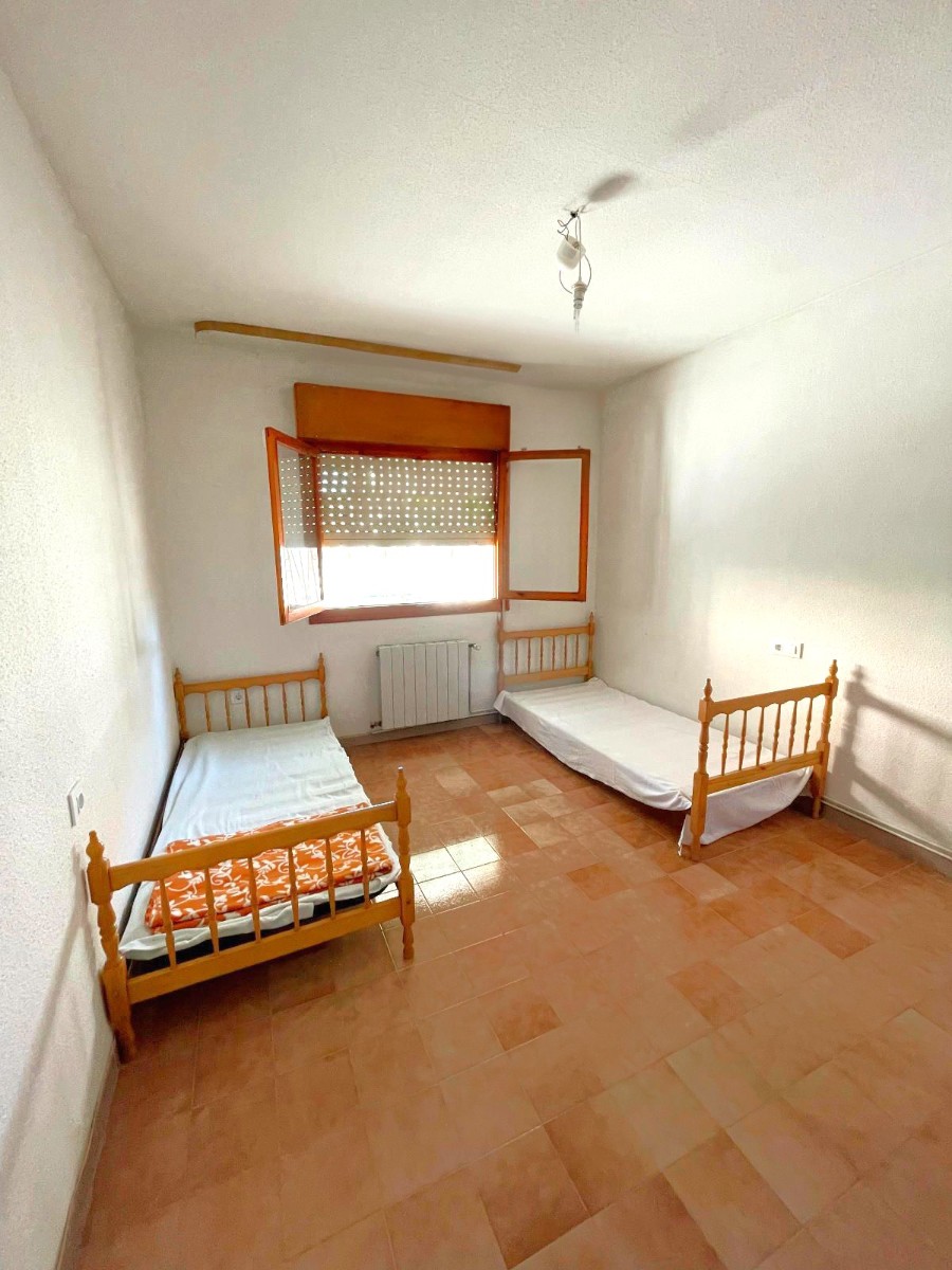 Resale - 4 Bedroom 3 Bathroom Villa in Orihuela Costa - La Zenia - Alicante