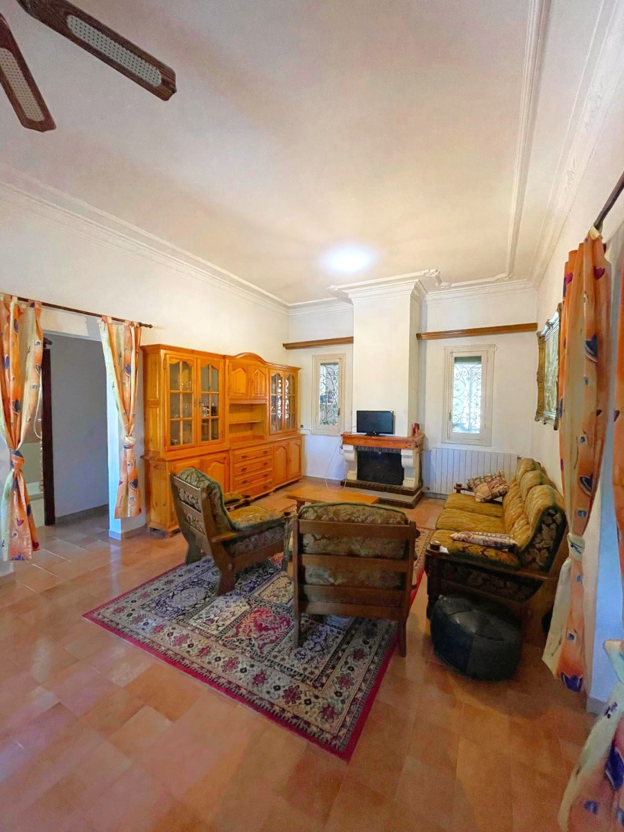 Resale - 4 Bedroom 3 Bathroom Villa in Orihuela Costa - La Zenia - Alicante