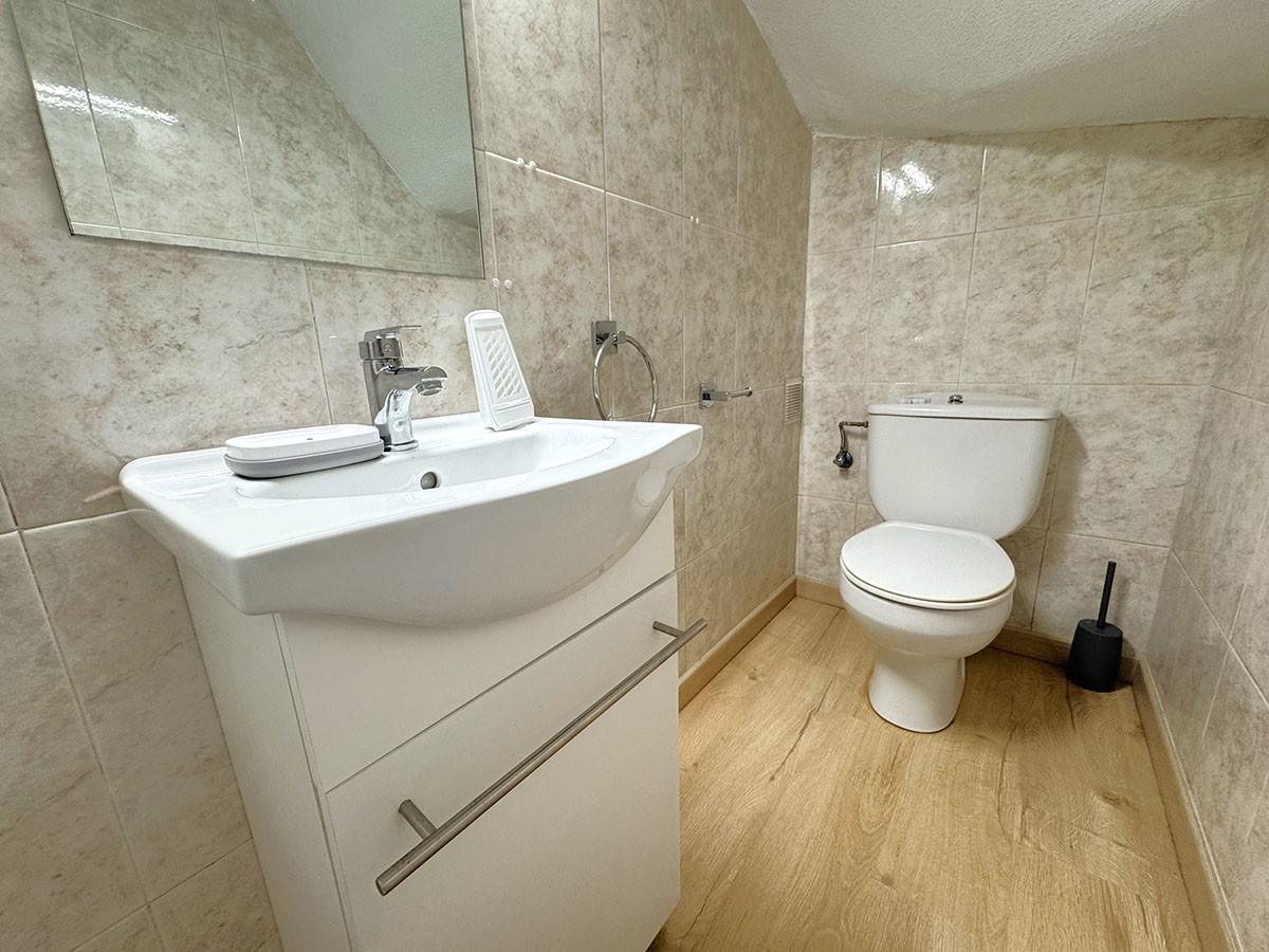 Resale - 3 Bedroom 2 Bathroom Townhouse in Orihuela Costa - La Zenia - Alicante