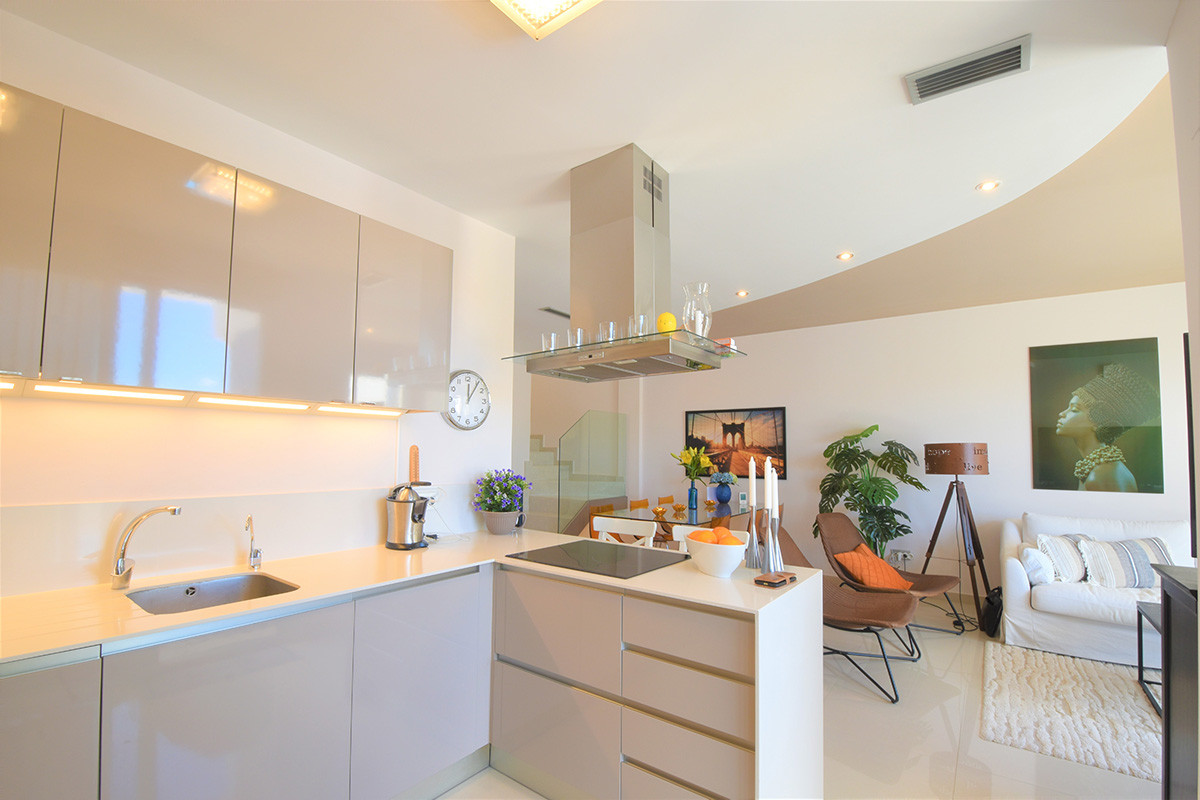 Sold - 3 Bedroom 4 Bathroom Villa in Orihuela Costa - Villamartin - Alicante