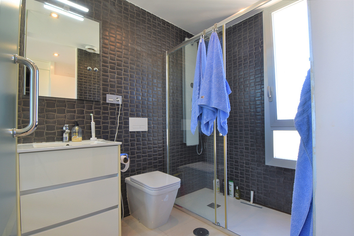 Sold - 3 Bedroom 4 Bathroom Villa in Orihuela Costa - Villamartin - Alicante
