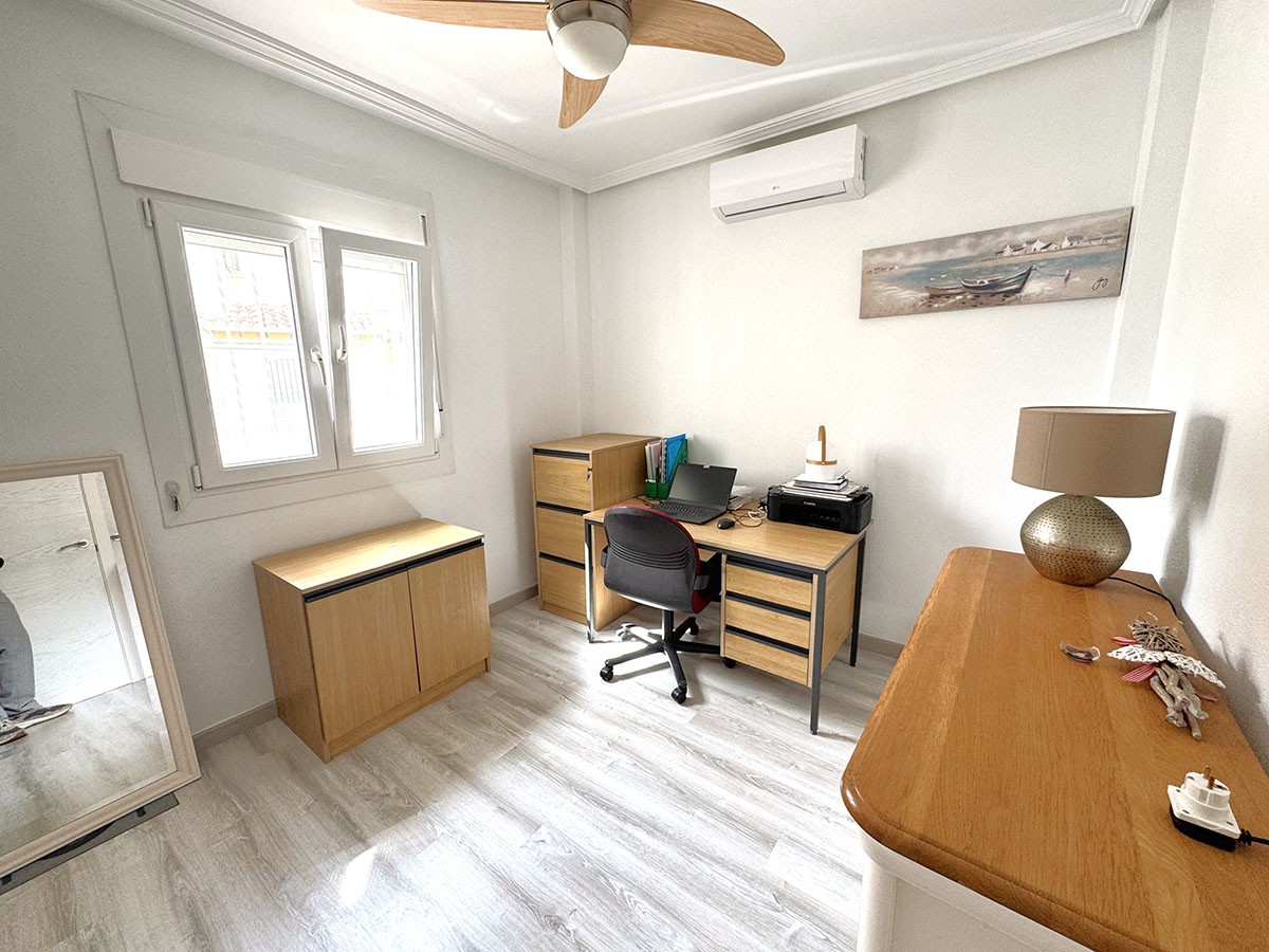 Resale - 2 Bedroom 2 Bathroom Villa in Orihuela Costa - Lomas de Cabo Roig - Alicante