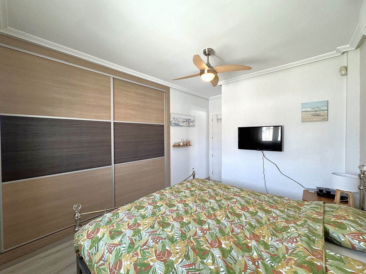 Resale - 2 Bedroom 2 Bathroom Villa in Orihuela Costa - Lomas de Cabo Roig - Alicante