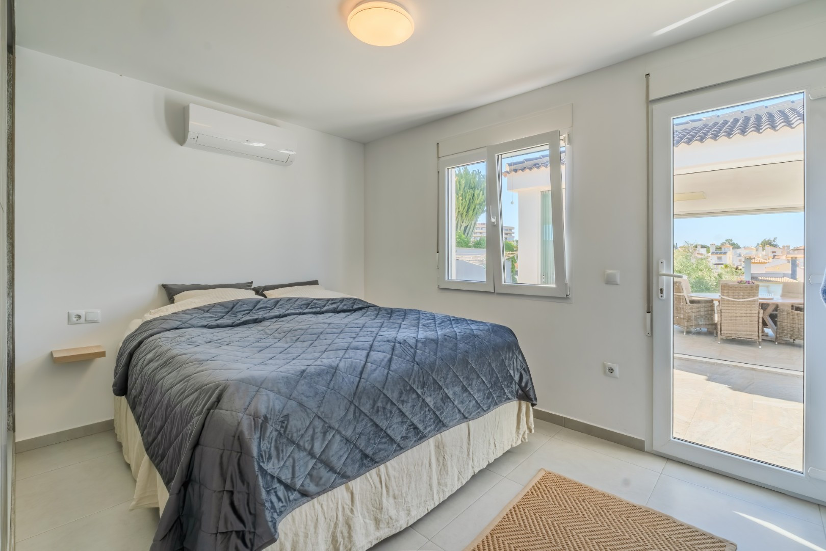 Resale - 5 Bedroom 4 Bathroom Villa in Orihuela Costa - Cabo Roig - Alicante