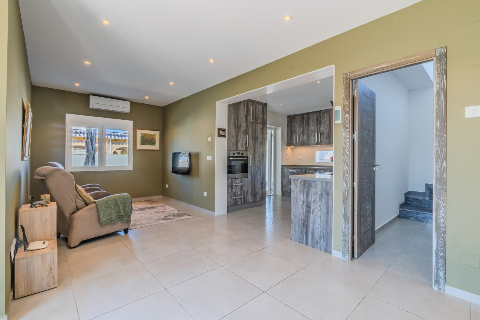 Resale - 5 Bedroom 4 Bathroom Villa in Orihuela Costa - Cabo Roig - Alicante