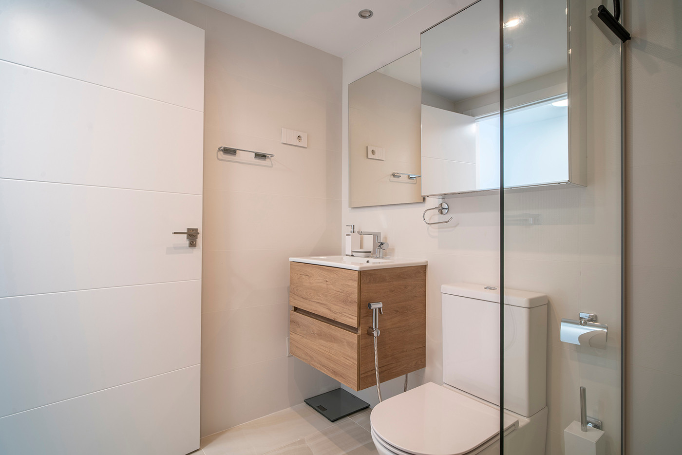 Resale - 3 Bedroom 2 Bathroom Flat / Apartment in Orihuela Costa - Punta Prima - Alicante