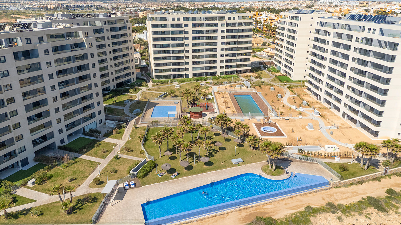 Resale - 3 Bedroom 2 Bathroom Flat / Apartment in Orihuela Costa - Punta Prima - Alicante