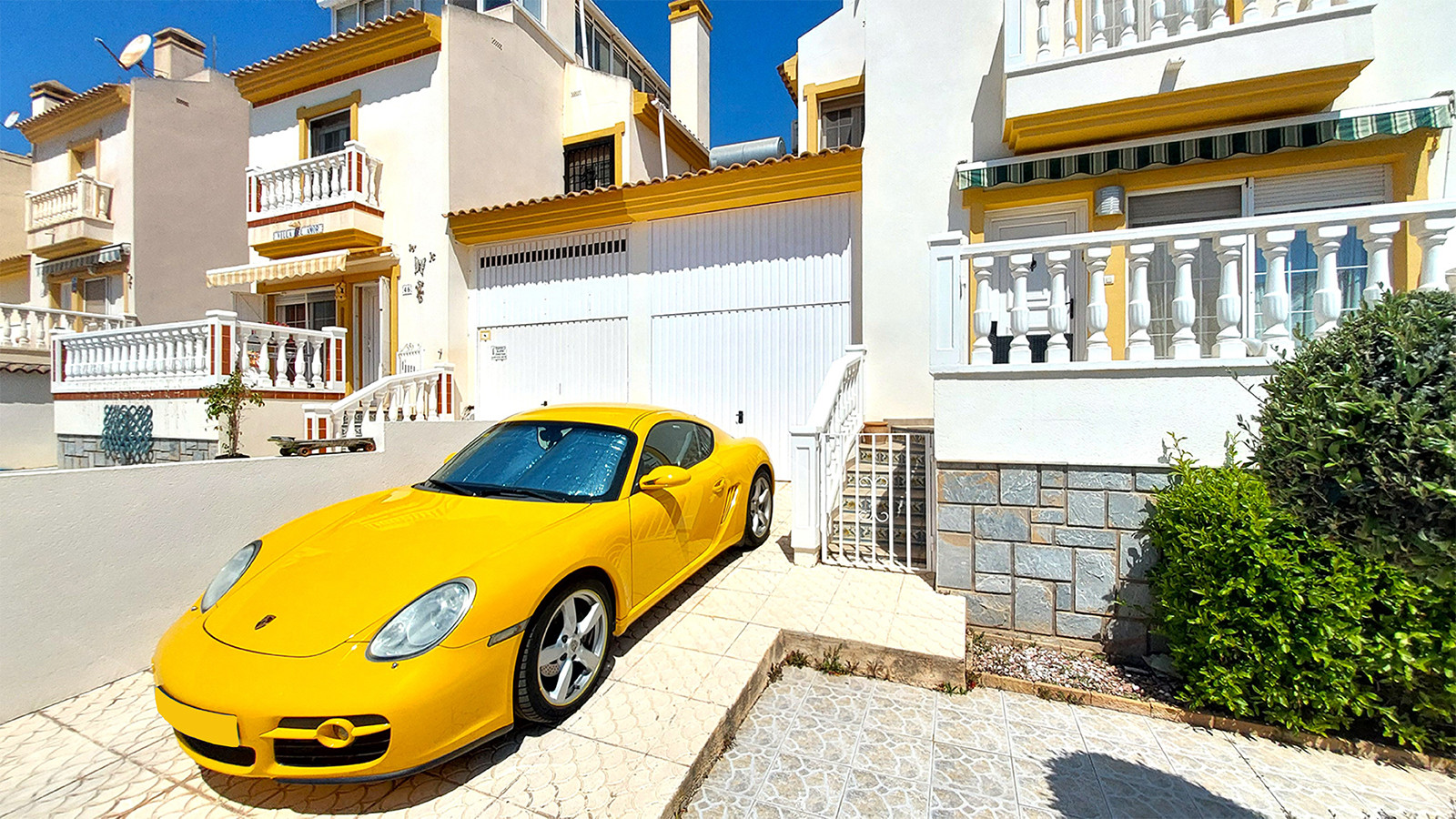 Resale - 3 Bedroom 3 Bathroom Villa in Orihuela Costa - Cabo Roig - Alicante