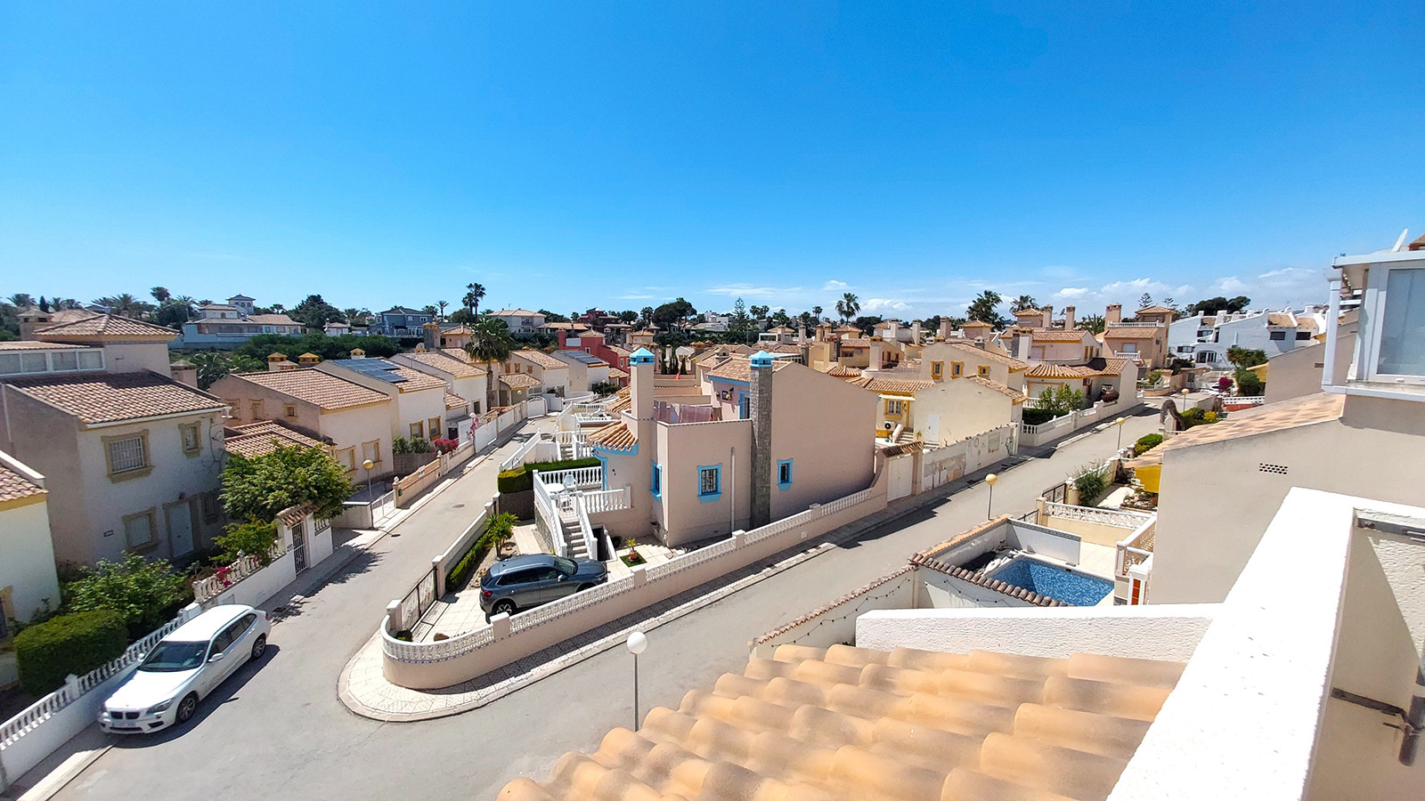 Resale - 3 Bedroom 3 Bathroom Villa in Orihuela Costa - Cabo Roig - Alicante
