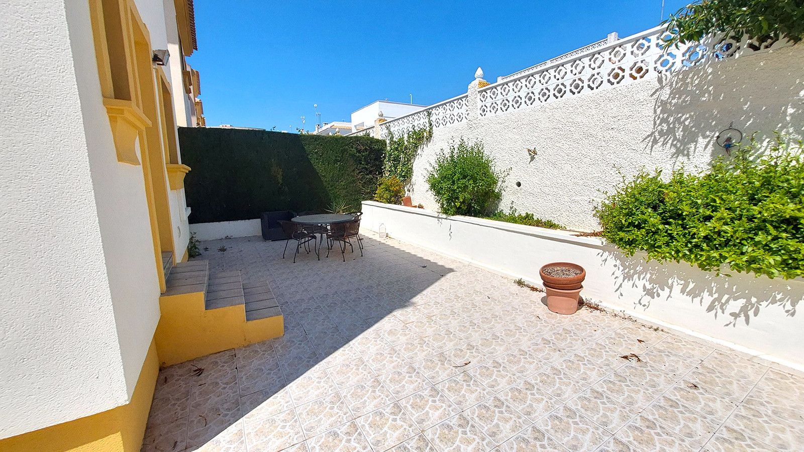 Resale - 3 Bedroom 3 Bathroom Villa in Orihuela Costa - Cabo Roig - Alicante