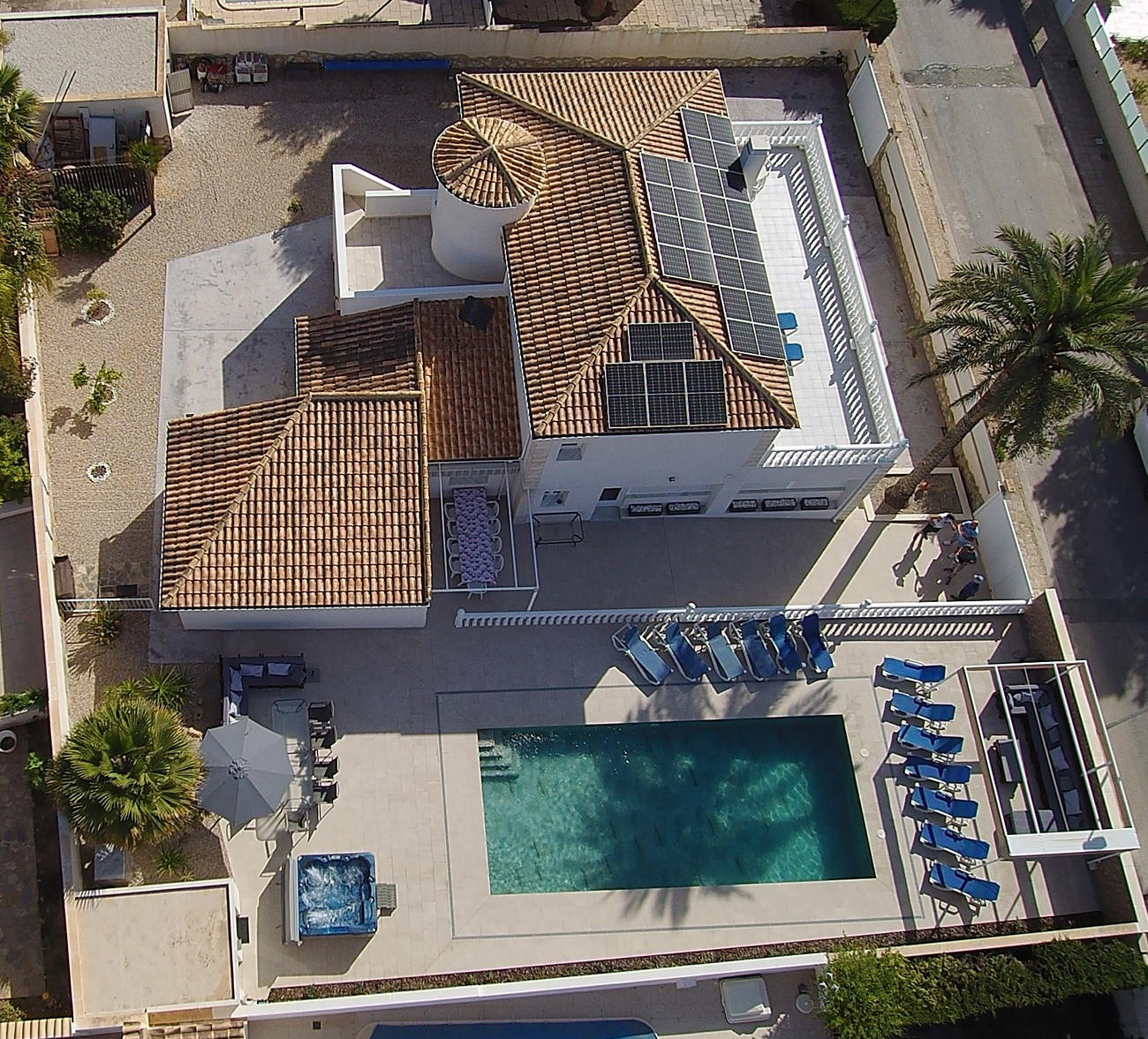 Resale - 6 Bedroom 5 Bathroom Villa in Orihuela Costa - La Zenia - Alicante