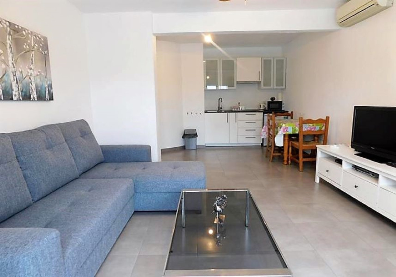 Resale - 6 Bedroom 5 Bathroom Villa in Orihuela Costa - La Zenia - Alicante