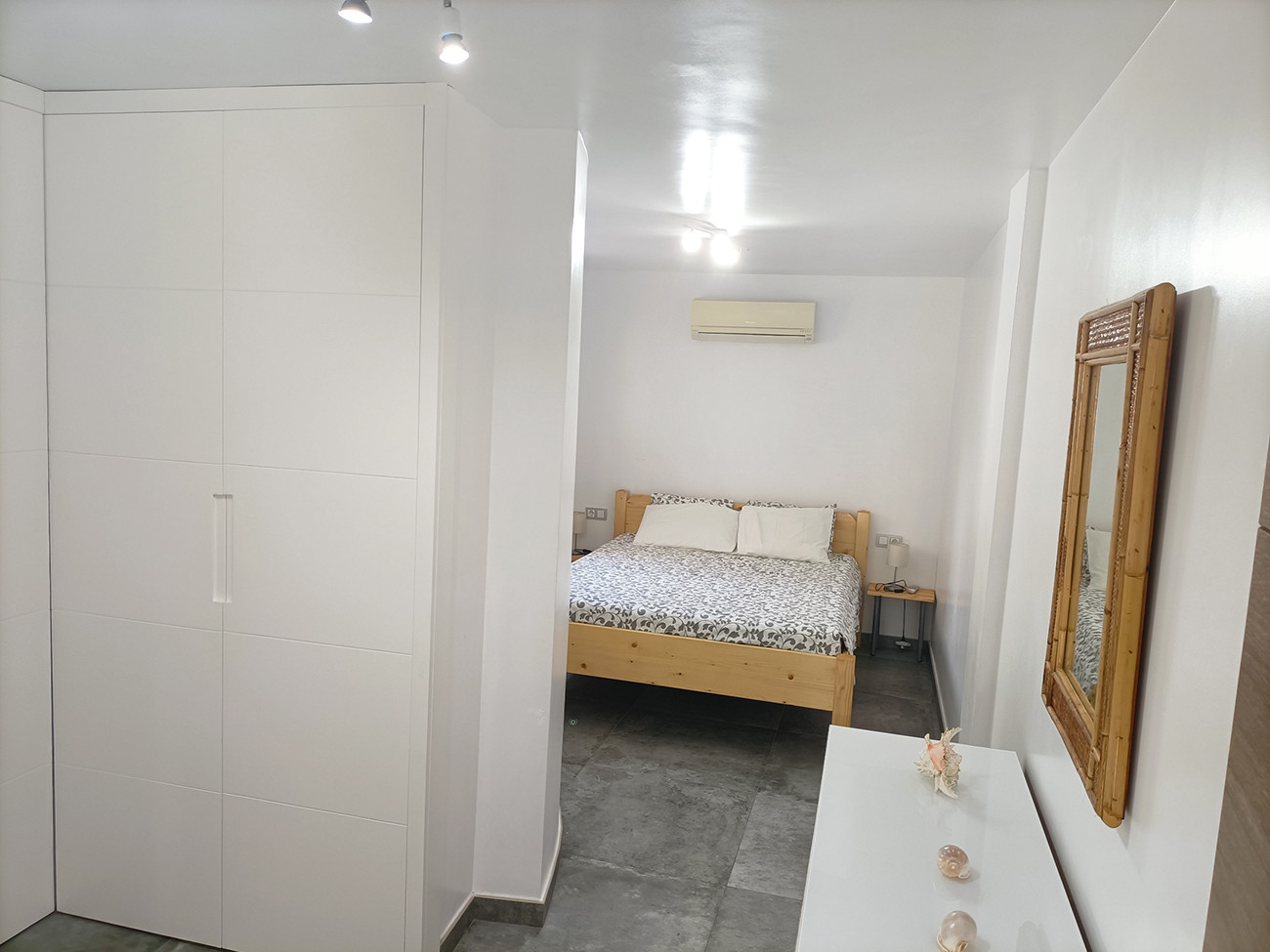 Resale - 6 Bedroom 5 Bathroom Villa in Orihuela Costa - La Zenia - Alicante