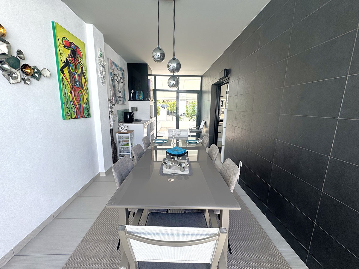 Resale - 3 Bedroom 2 Bathroom Villa in Orihuela Costa - Lomas de Cabo Roig - Alicante