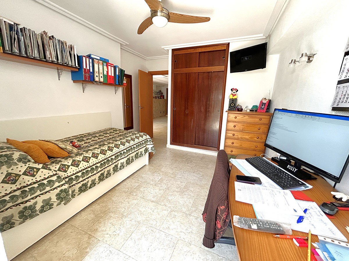 Resale - 3 Bedroom 3 Bathroom Townhouse in Orihuela Costa - Cabo Roig - Alicante