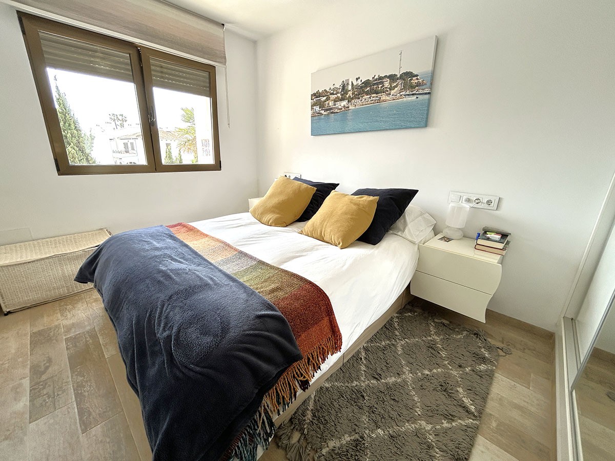 Resale - 3 Bedroom 3 Bathroom Townhouse in Orihuela Costa - Cabo Roig - Alicante