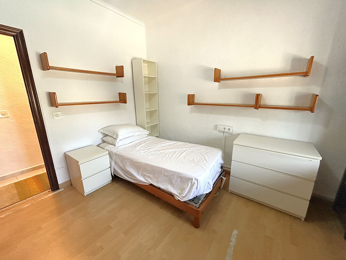 Resale - 3 Bedroom 2 Bathroom Villa in Orihuela Costa - Cabo Roig - Alicante