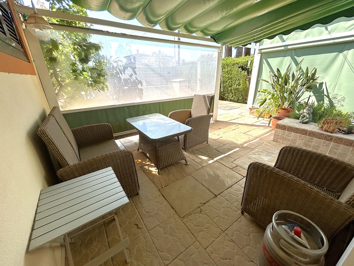 Resale - 3 Bedroom 2 Bathroom Villa in Orihuela Costa - Cabo Roig - Alicante