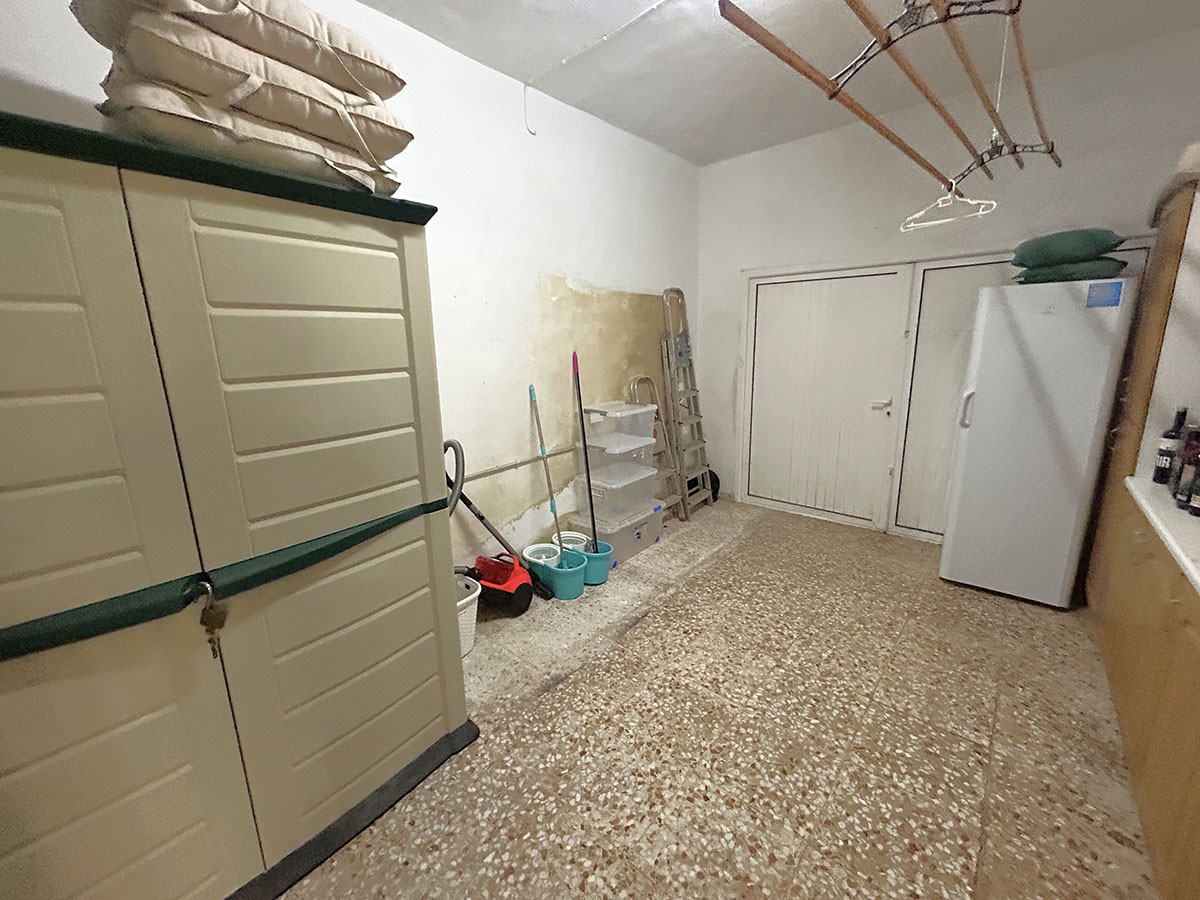 Resale - 3 Bedroom 2 Bathroom Villa in Orihuela Costa - Cabo Roig - Alicante