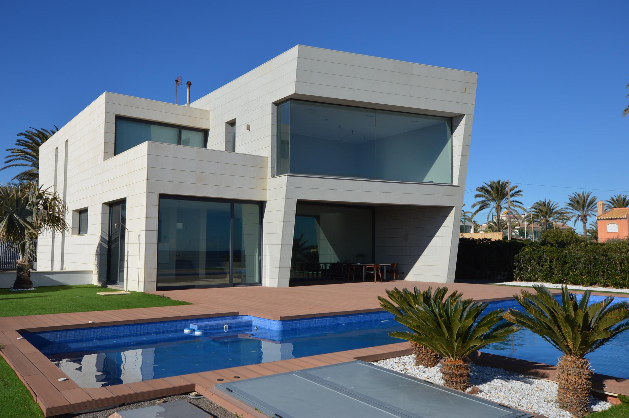 Resale - 6 Bedroom 5 Bathroom Villa in Orihuela Costa - Cabo Roig - Alicante