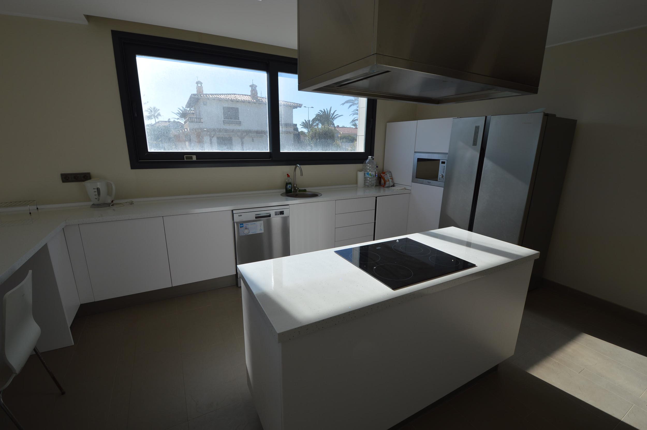 Resale - 6 Bedroom 5 Bathroom Villa in Orihuela Costa - Cabo Roig - Alicante