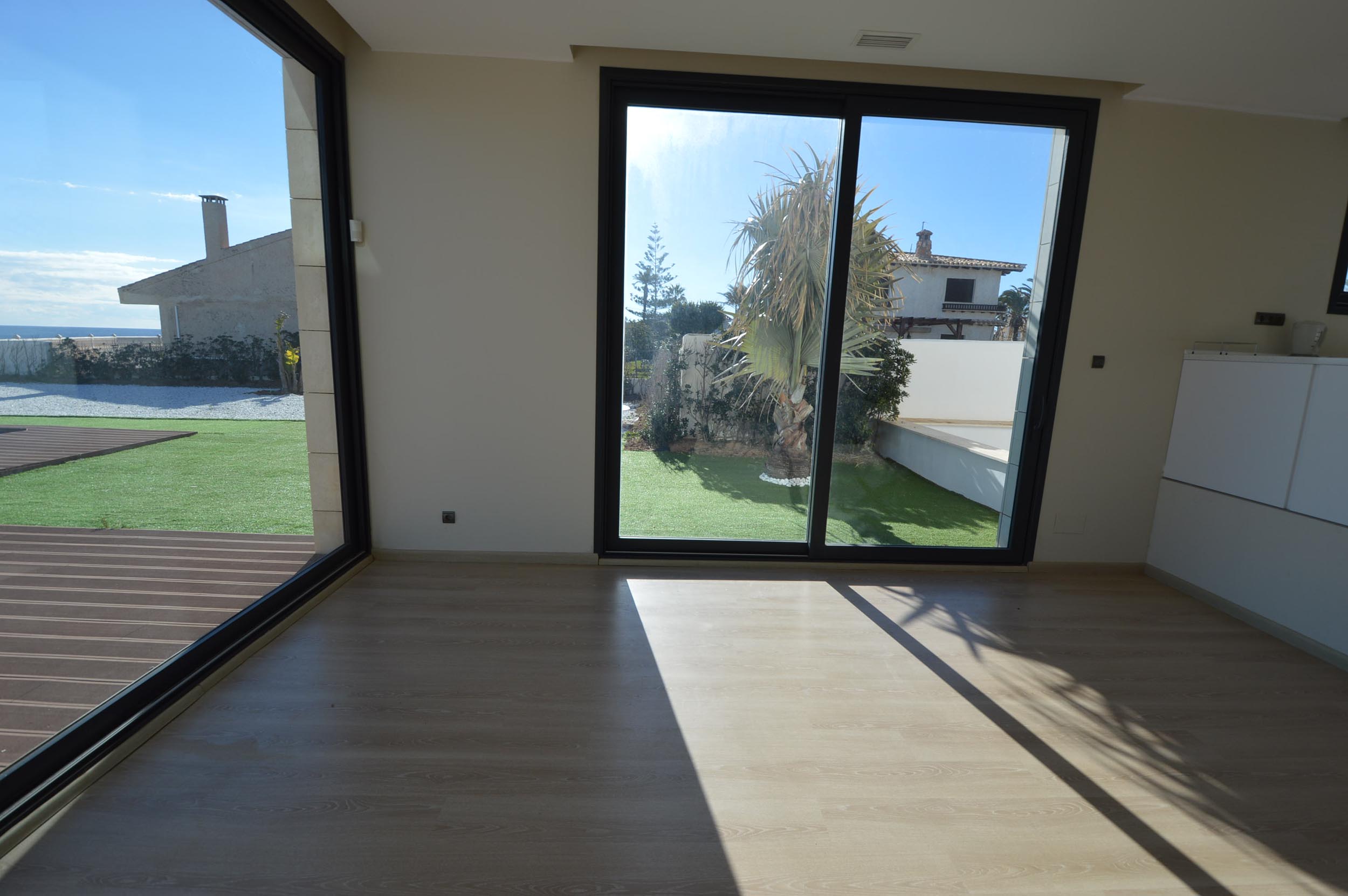 Resale - 6 Bedroom 5 Bathroom Villa in Orihuela Costa - Cabo Roig - Alicante