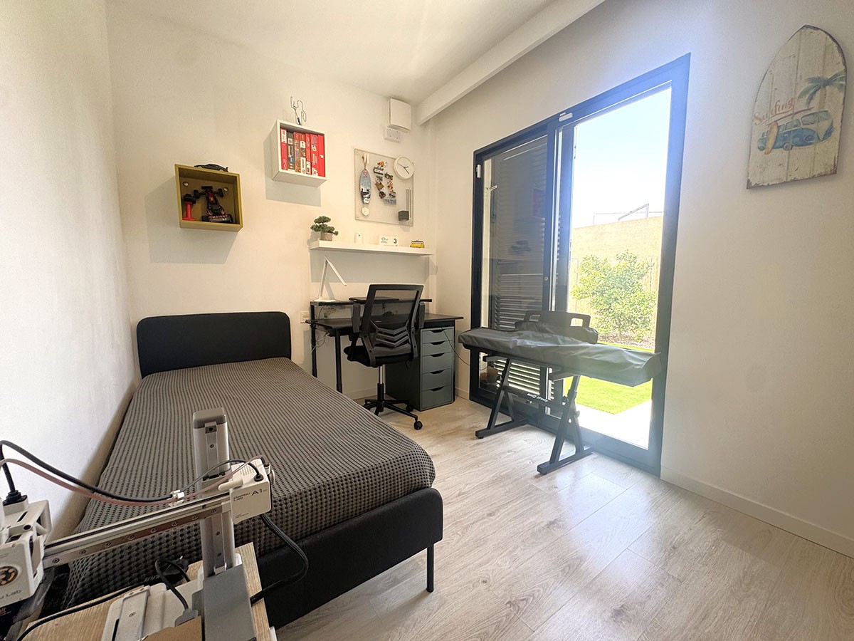 Resale - 3 Bedroom 2 Bathroom Villa in Orihuela Costa - La Zenia - Alicante